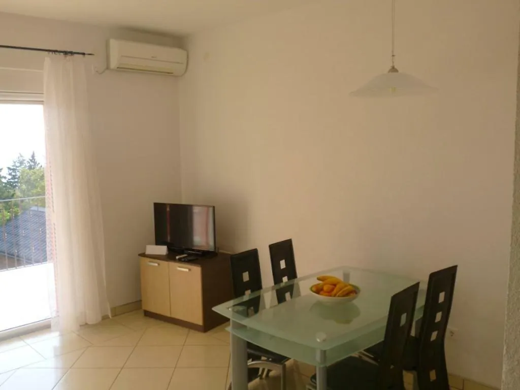 Apartments Mauro Novi Vinodolski