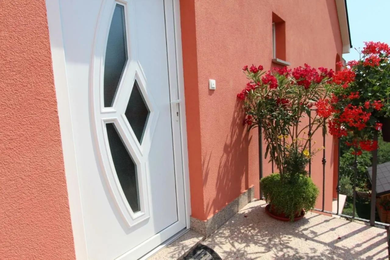 Apartments Mauro Novi Vinodolski
